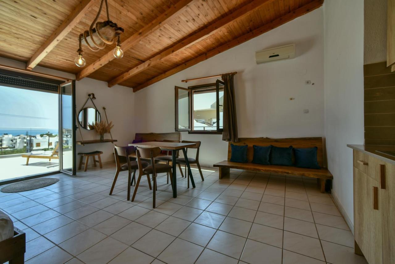 Iraklis Apartments Stalida エクステリア 写真