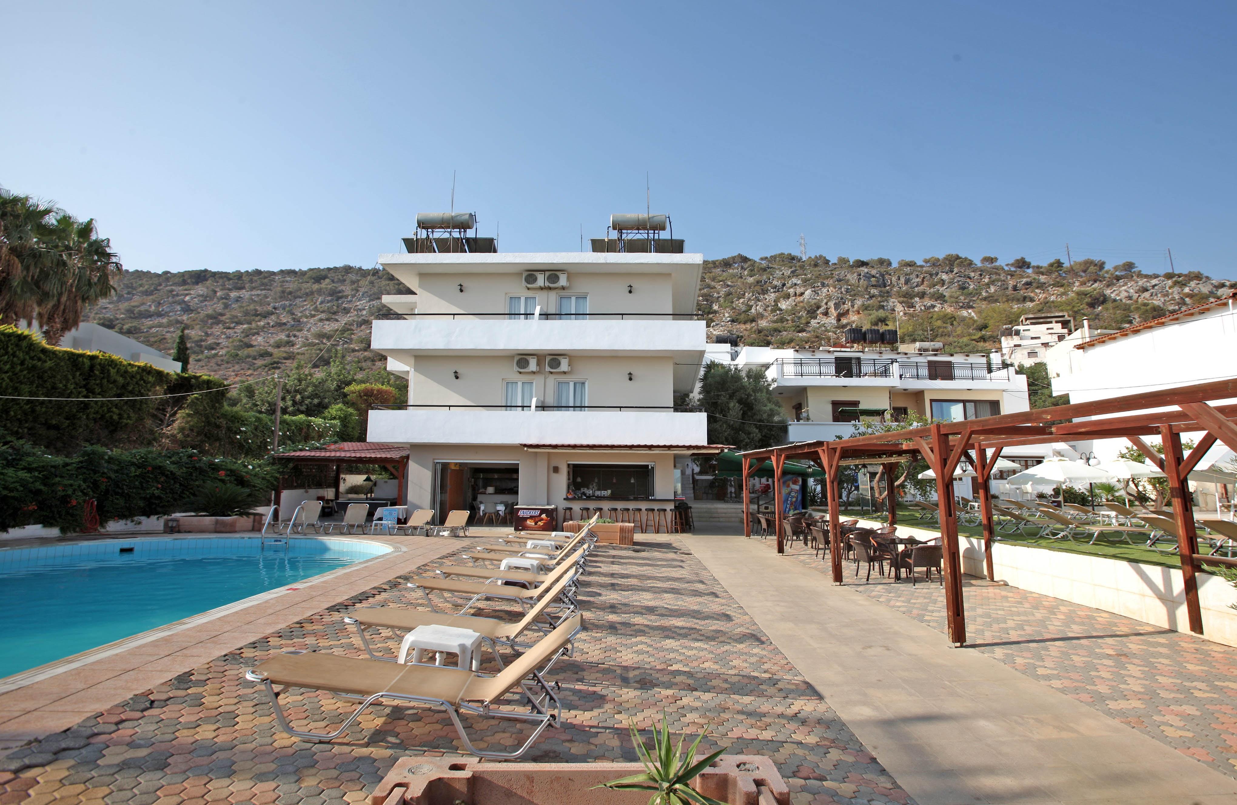 Iraklis Apartments Stalida エクステリア 写真