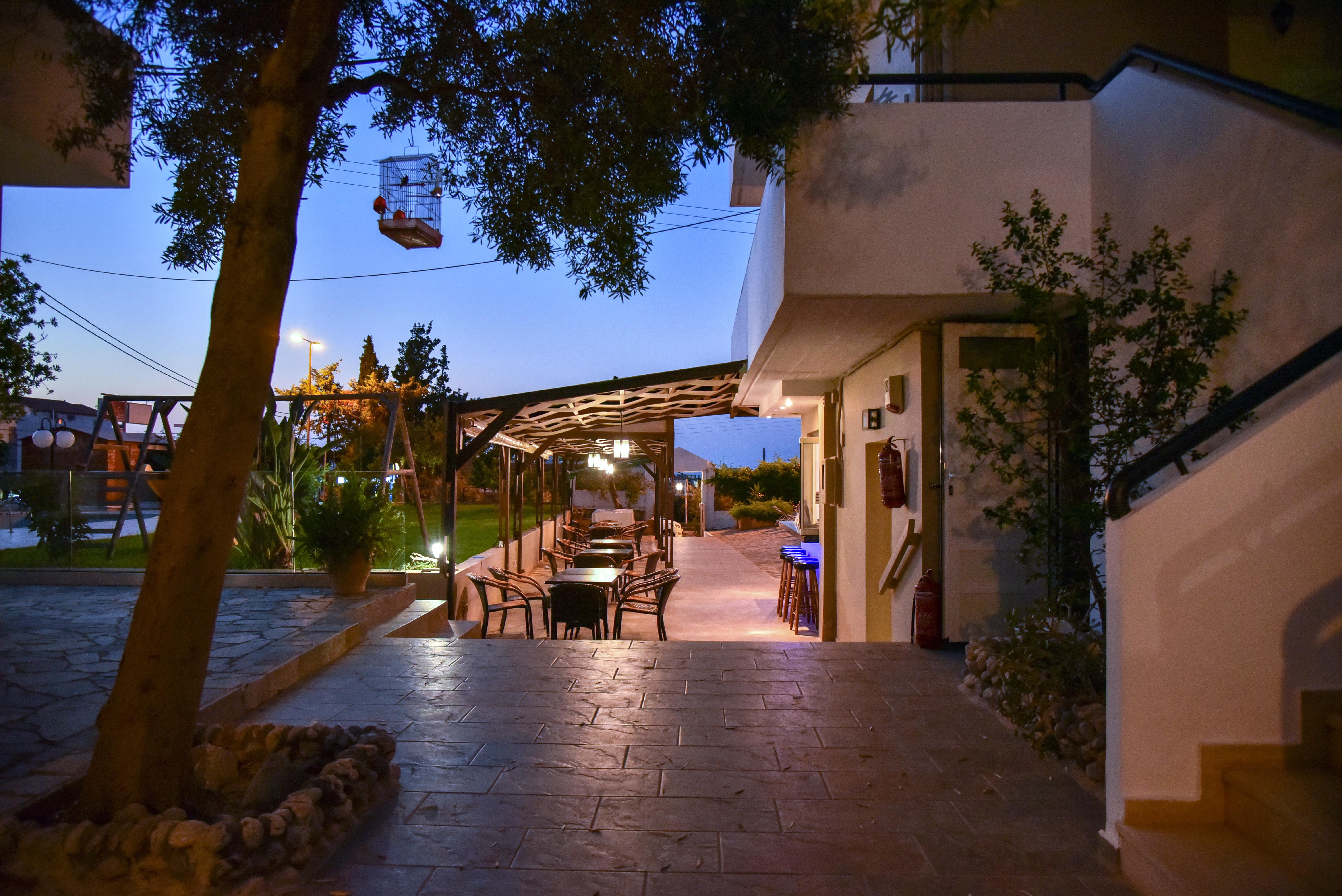 Iraklis Apartments Stalida エクステリア 写真