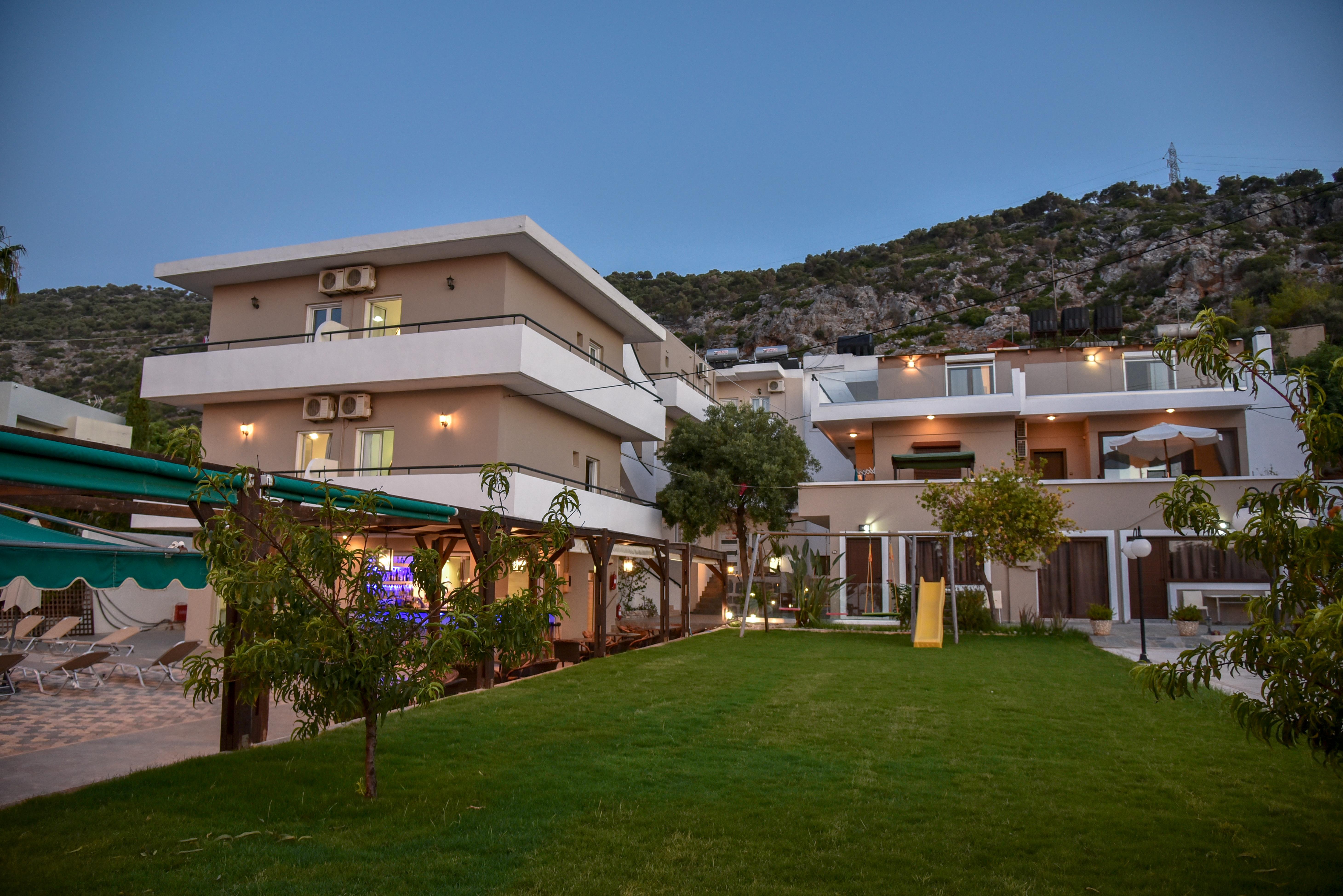 Iraklis Apartments Stalida エクステリア 写真