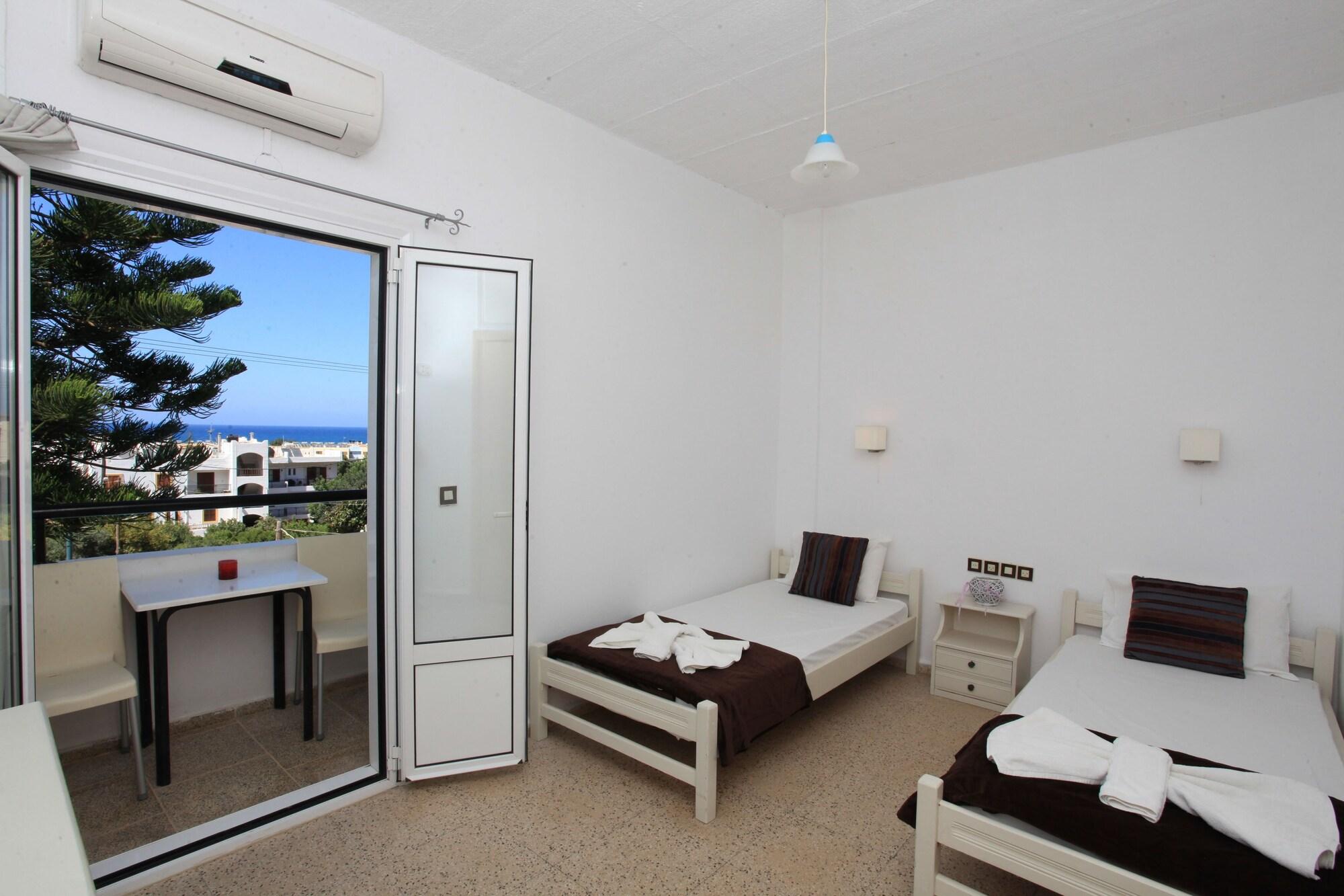Iraklis Apartments Stalida エクステリア 写真