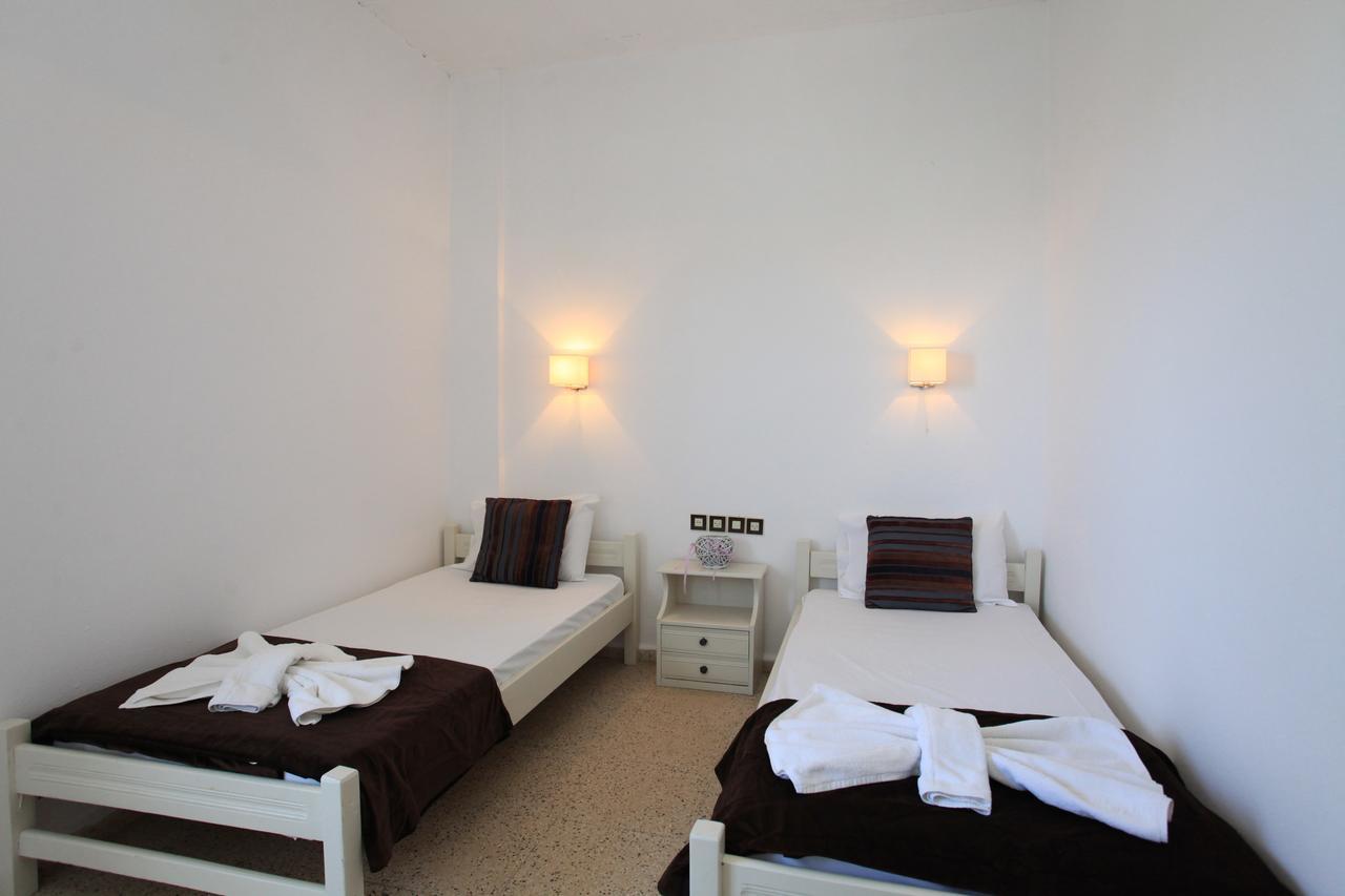 Iraklis Apartments Stalida エクステリア 写真